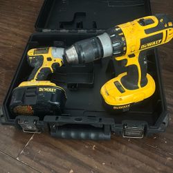 DEWALT 18V Drill Set 1 Drill Driver & 1 Impact Driver