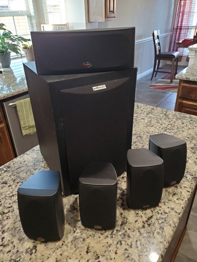Polk Audio RM6750 5.1 Home Theater Speakers