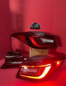 Hyundai Elantra 2011. 2016 Tail Lights.