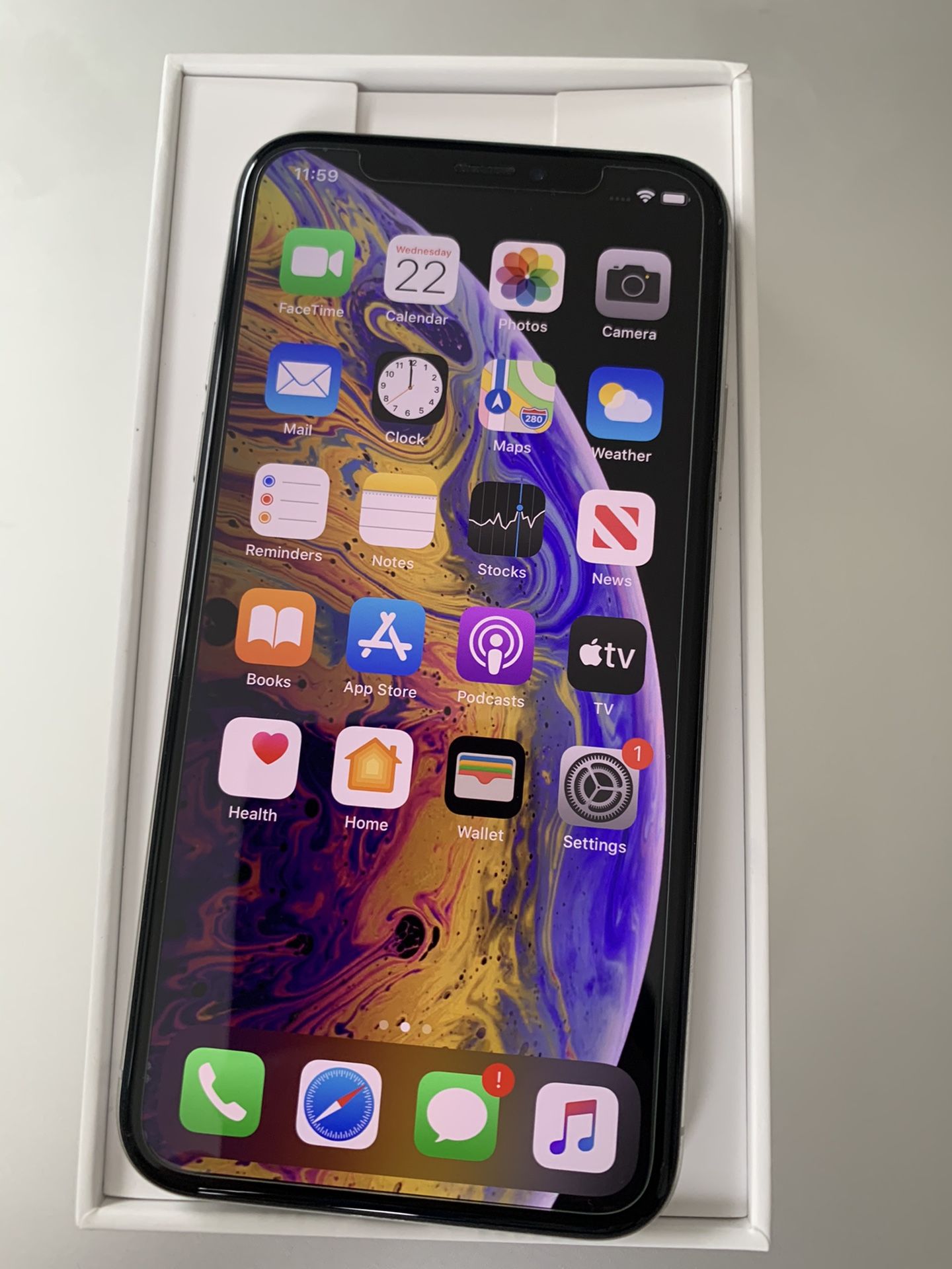 Iphone XS ANY CARRIER 64GB Silver