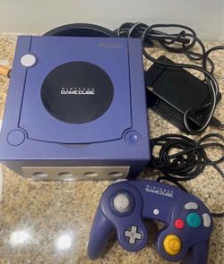 Nintendo GameCube DOL-001 Purple Home Console w/ Controller & Cables NTSC-U/C