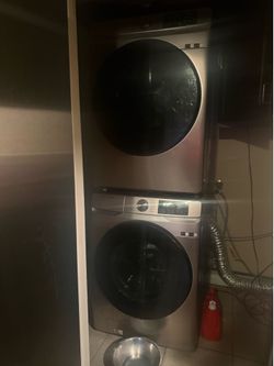 Champagne Samsung washer and dryer