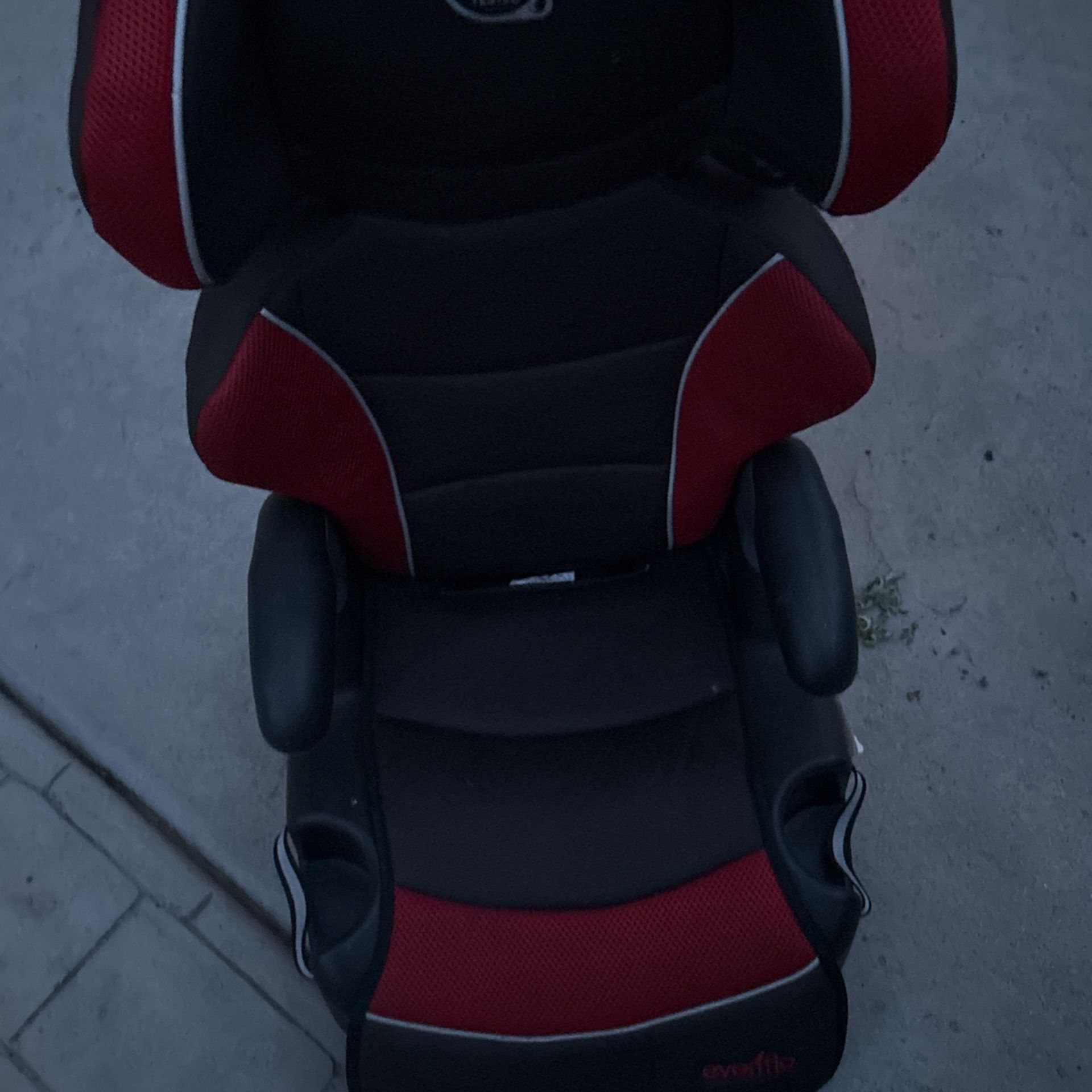 Even Flo Red Car seat With 2 Cup Holders 