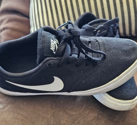 Kids Nike shoes
