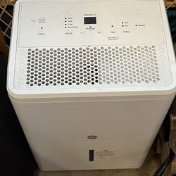 Dehumidifier 