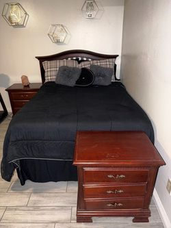 Bed/Full Mattress/ 2Nightstands