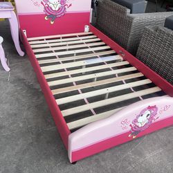 Bed For Girl 