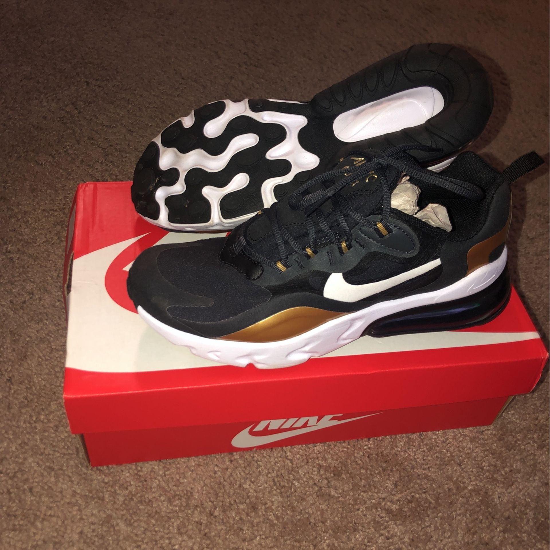 Nike Air Max 270 React (GS) Size