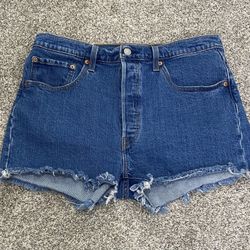 Women’s 501 Levi’s Shorts- size 32
