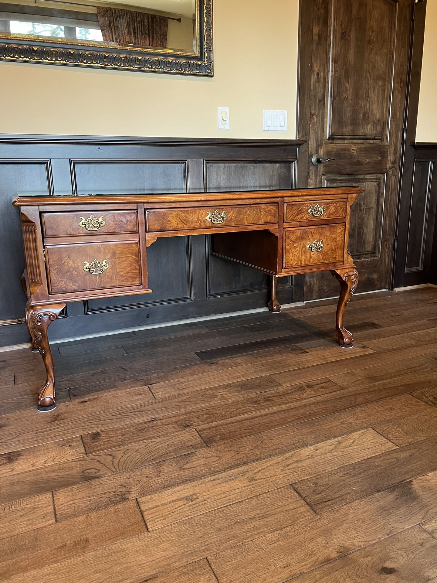 Thomasville “Vignettes” Chippendale Style Writing Desk