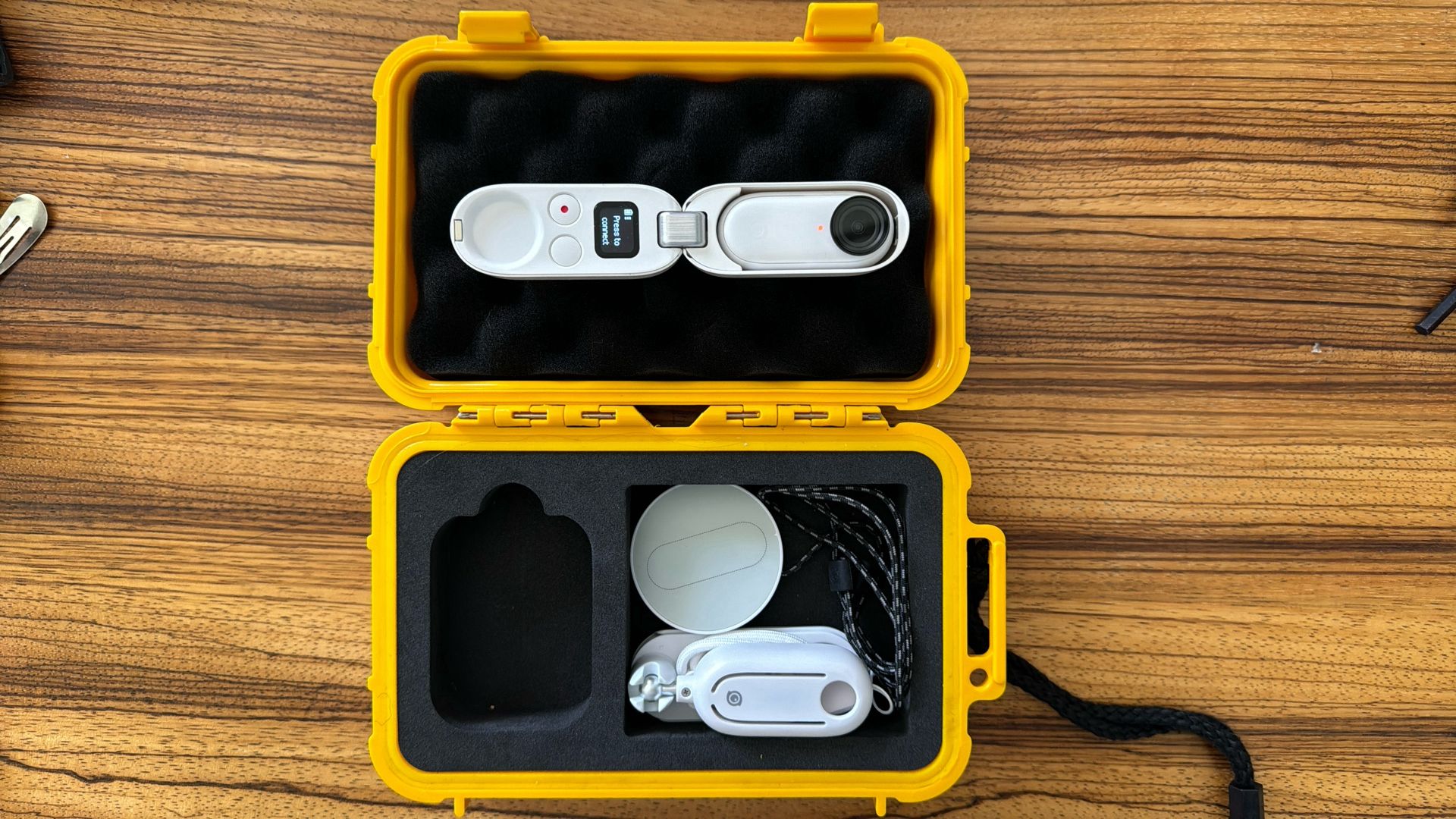 Insta360 Go2 W Accessories & Case