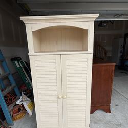 Armoire