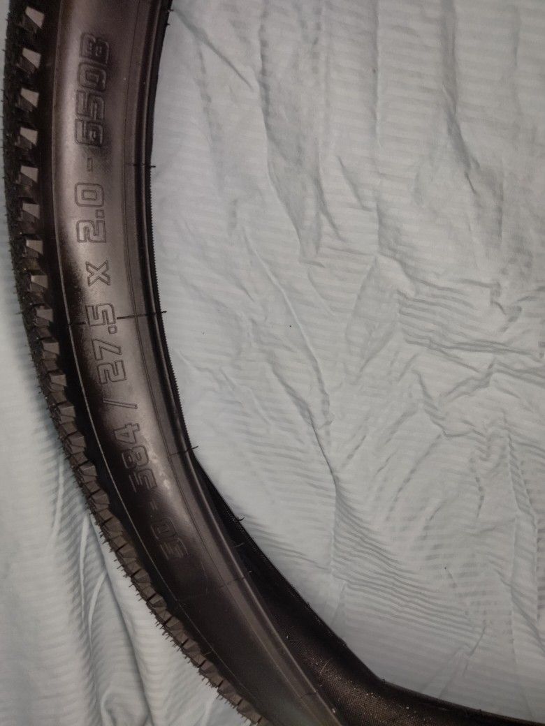 New Victtoria Revolution 27.5x2.0 Tire.