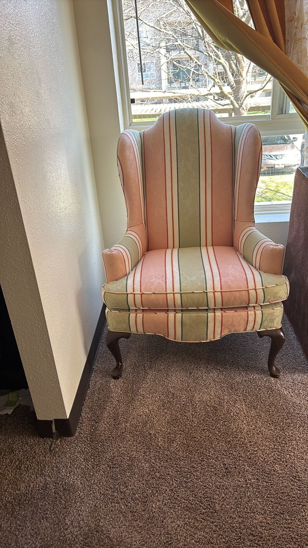 Ascent Vintage Chair/ Furniture