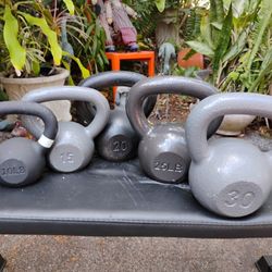 KETTLEBELLS : (SINGLES) : 10s = $15 / 15s = $25  / 20s = $32 / 25s = $40s / 30s = $45  = PLUS I HAVE : 35s • 40s • 45s • 50s  • 53s  • 60s  • 70s 
 
