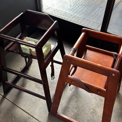 2 high chairs