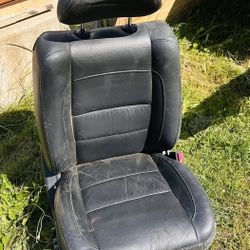 Passenger Seat For 2000 Infinity QX4