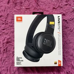JBL LIVE 675 NC Headphones
