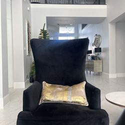 Modern Accent Chair Black Tufted Velvet Upholstery Armchair with Vanity Stool