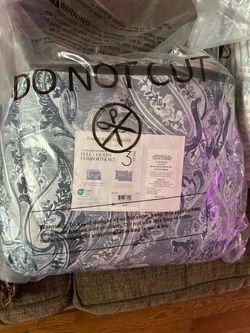 Comforter set Twin or Full/ Queen