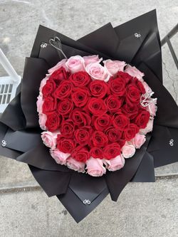 Valentines Day Ramo Natural Roses 