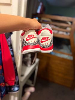 Jordan retro 3 fire red