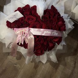Heart Shaped Bouquet Ramo Buchon De Corazon 
