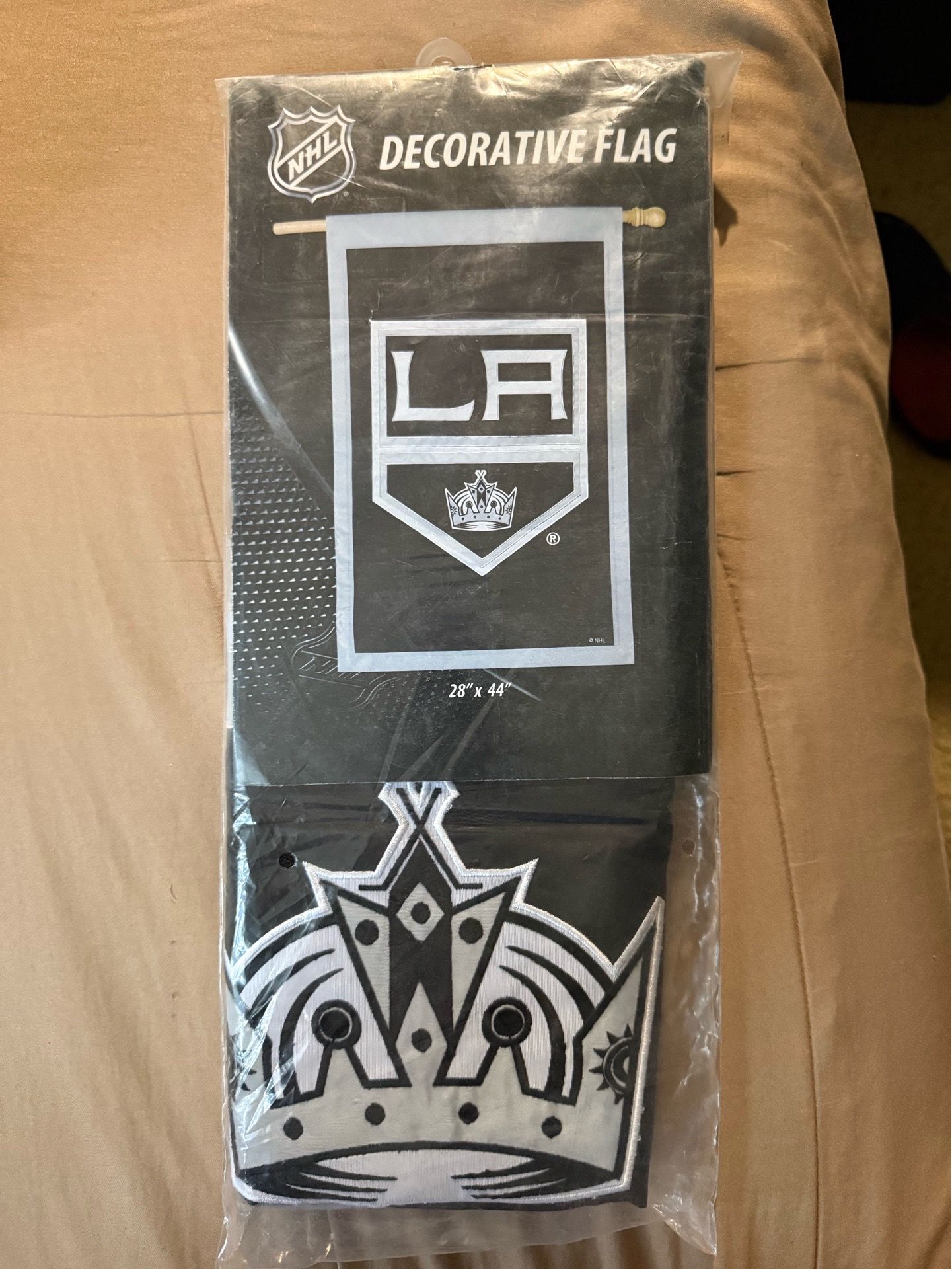 NHL LA Kings Hockey Decorative Flag Banner 28" X 44" New