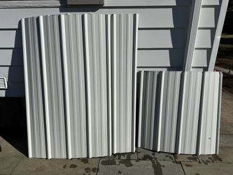 4 White Metal Panels