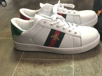 Gucci Sneakers 👟 women 6.5 , 7.0 men 9.0