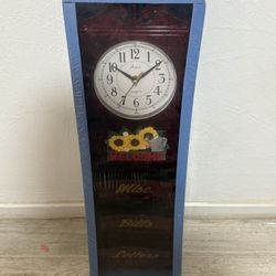 Wall Clock and Mail Organizer 