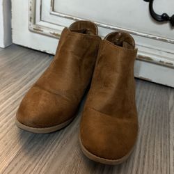 Used Boots Kids Size 3