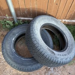 265/70R 17” Pirelli Tires In Good Condition. 