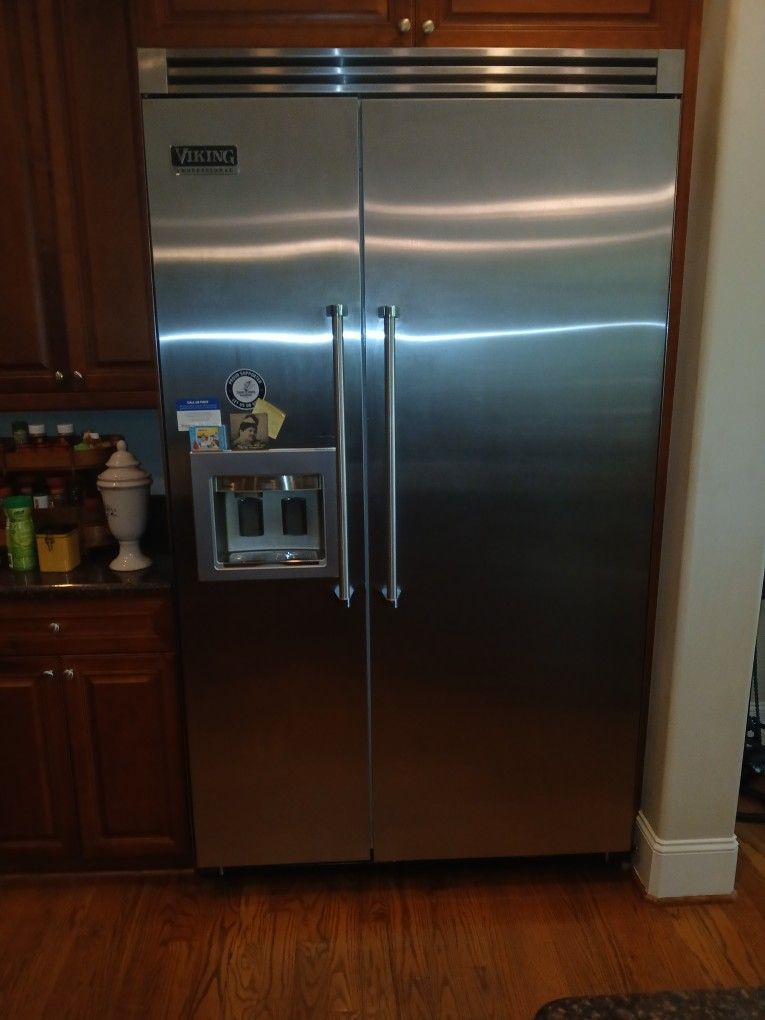 Viking Refrigerator