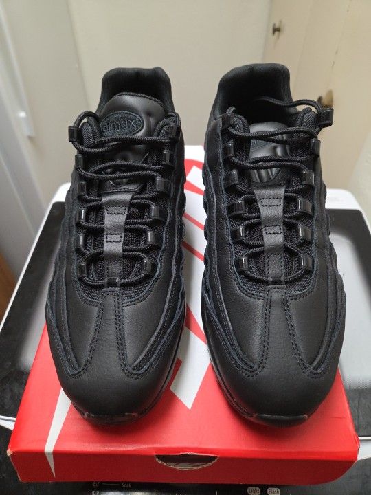Nike Air Max 95 Jewel Triple Black Sz 10