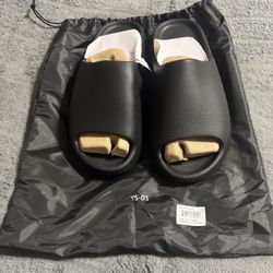 Yeezy slides 