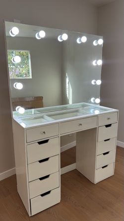 White Vanity Makeup Table with Lighted Mirror