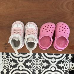  Bundle Nike Crocs