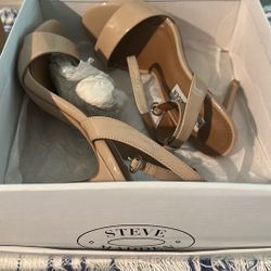 Steve Madden Women’s Size 7