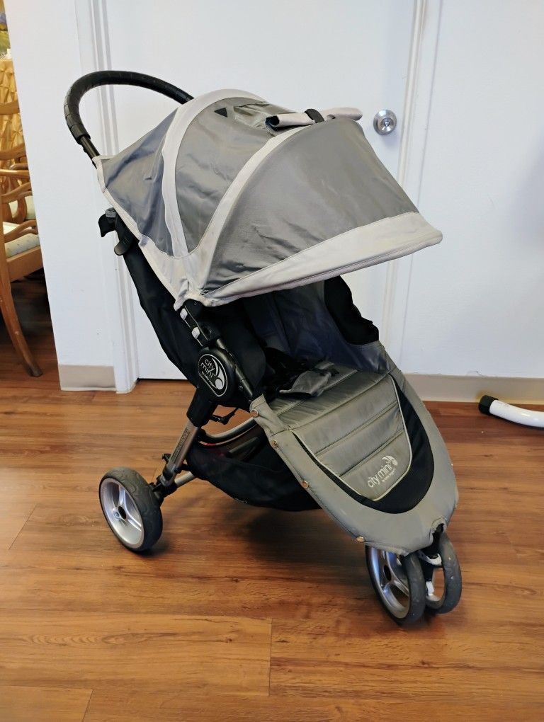 Jogging Stroller By Baby Jogger