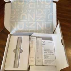 NuFACE The FIX Line Smoothing Device w/FIX Serum