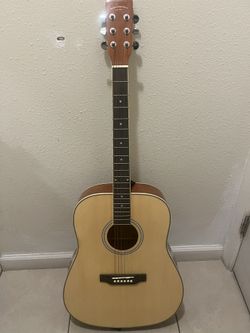 bcp Acoustic Guitar (all accessories Included)