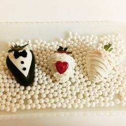 Bride and Groom treats (freza)
