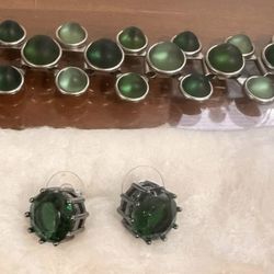Beautiful green stone Bracelet and green stone studs.