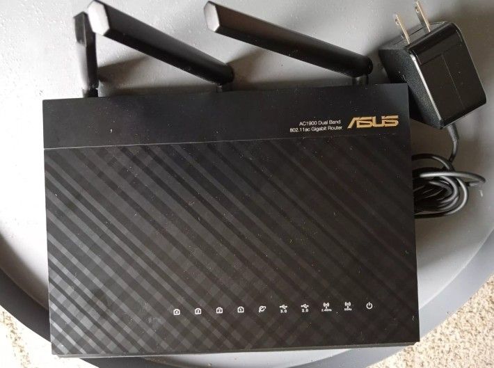 ASUS RT-AC68U AC1 Mesh Network Mbps 4 Port Gigabit Wireless AC Router