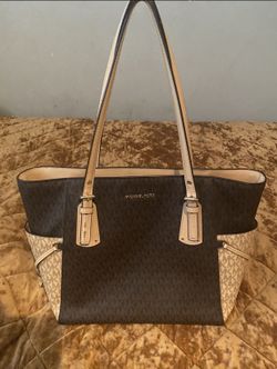 New Michael Korst Purse 