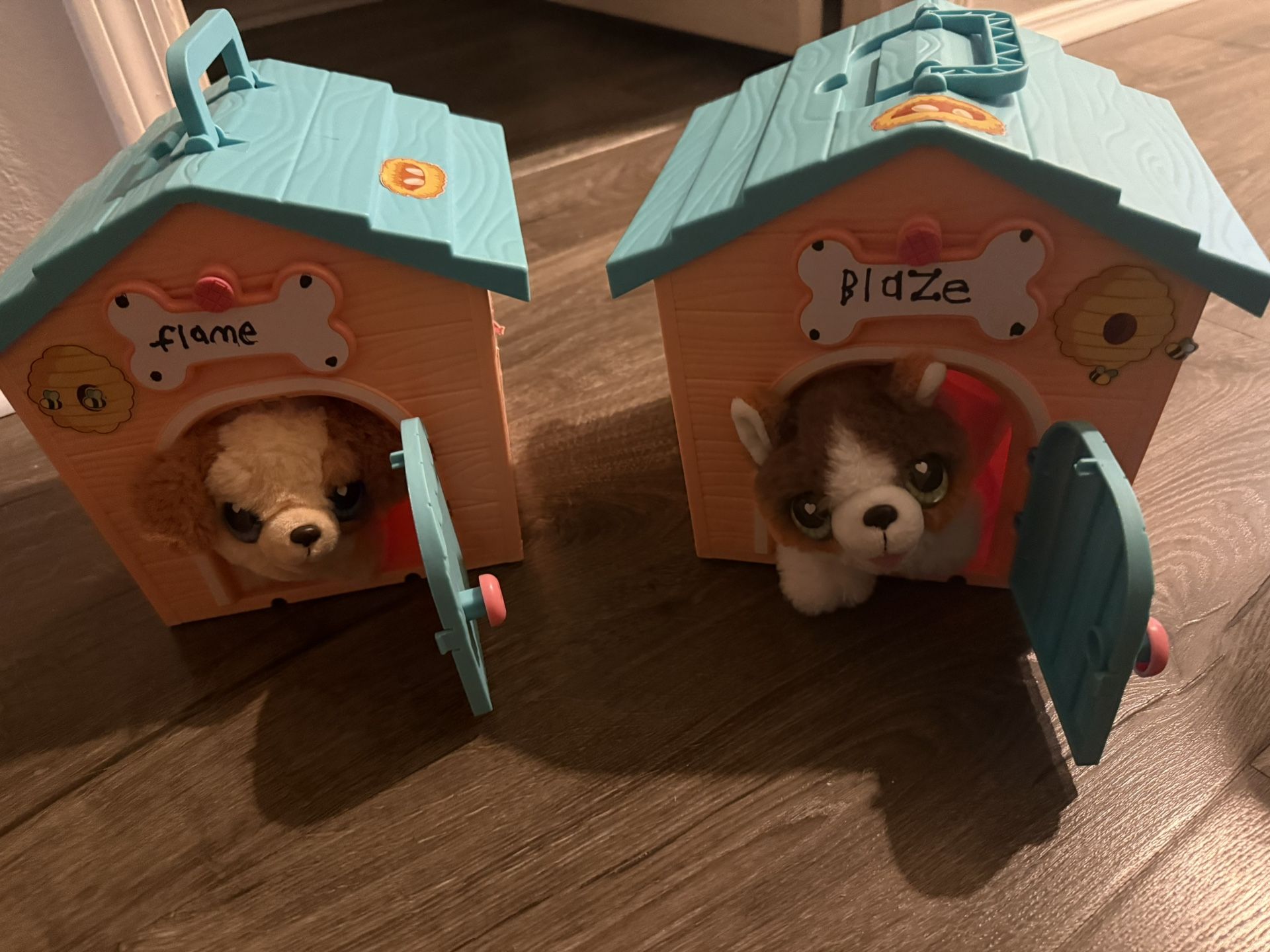 stuffed animals w house