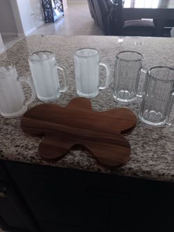 Beer Stiens and cutting board