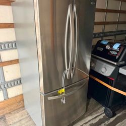 LG Refrigerator 