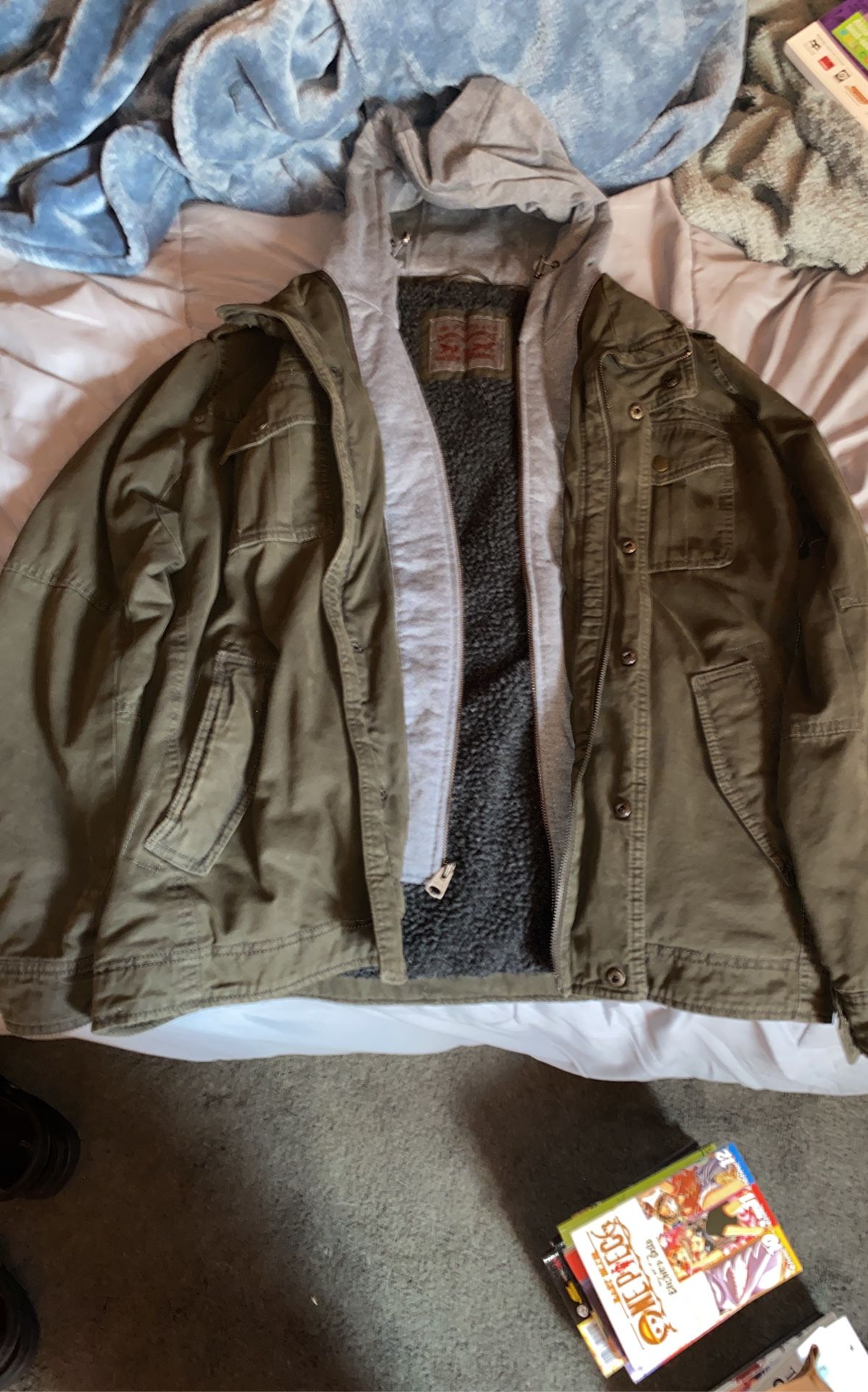 Levi’s Men’s washed cotton hooded jacket